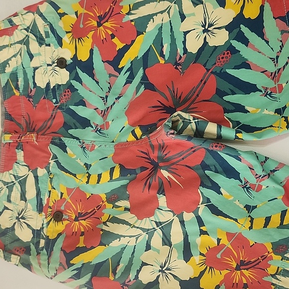 Arizona Jean Company Bundle Striped Gray and Floral Multicolor Shorts - Picture 9 of 16